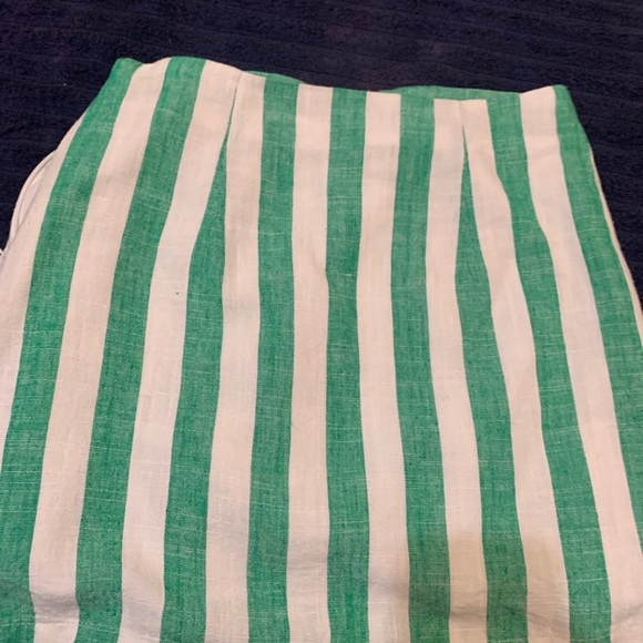 Forever 21 green skirt - Picture 4 of 6